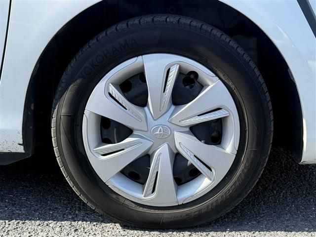 TOYOTA SIENTA HYBRID 2019 Image 31