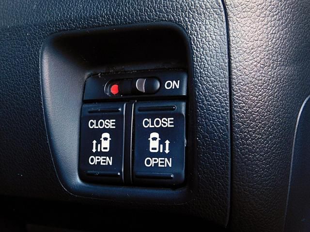 HONDA N BOX CUSTOM 2016 Image 31