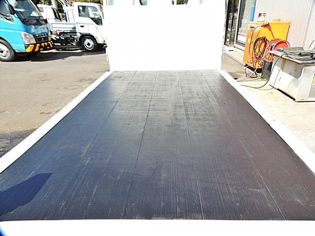 MITSUBISHI  2018 Image 31