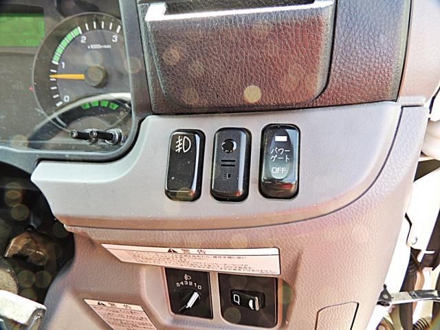 MITSUBISHI  2018 Image 31