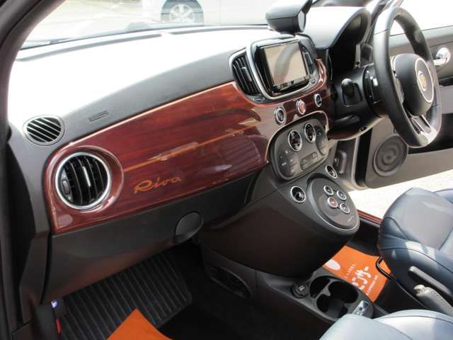 FIAT ABARTH 695 2019 Image 31