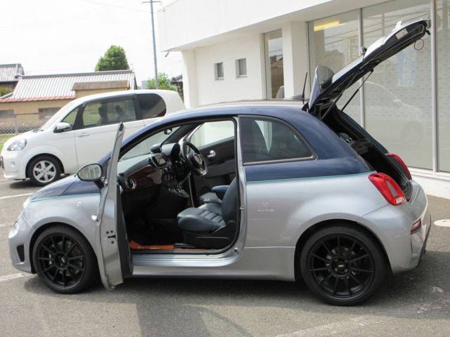 FIAT ABARTH 695 2019 Image 31