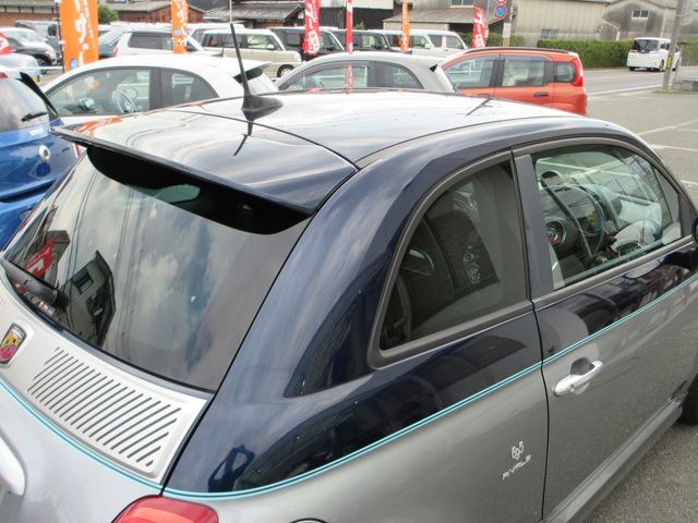 FIAT ABARTH 695 2019 Image 31