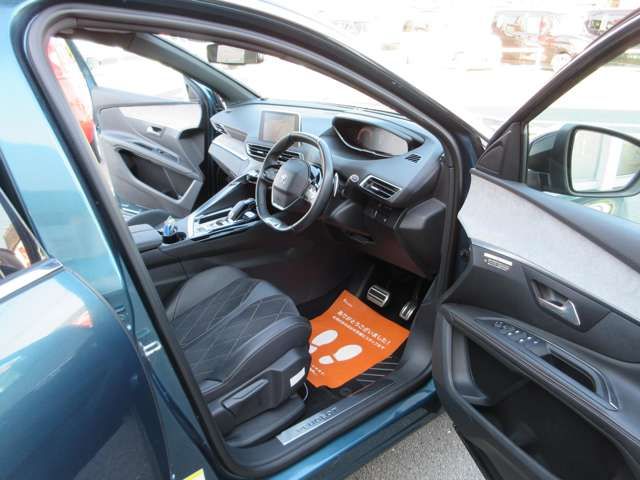 PEUGEOT 5008 2018 Image 31