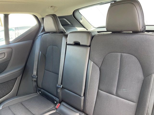 VOLVO XC40 2019 Image 31