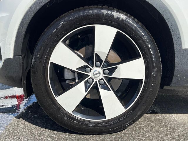 VOLVO XC40 2019 Image 31