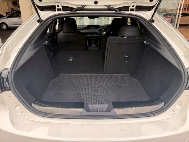 MAZDA 3 FASTBACK 2022 Image 31