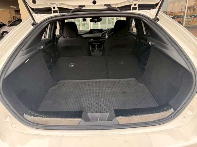 MAZDA 3 FASTBACK 2022 Image 31