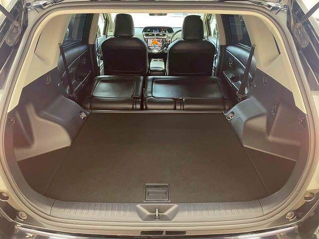 TOYOTA PRIUS ALPHA 2016 Image 31