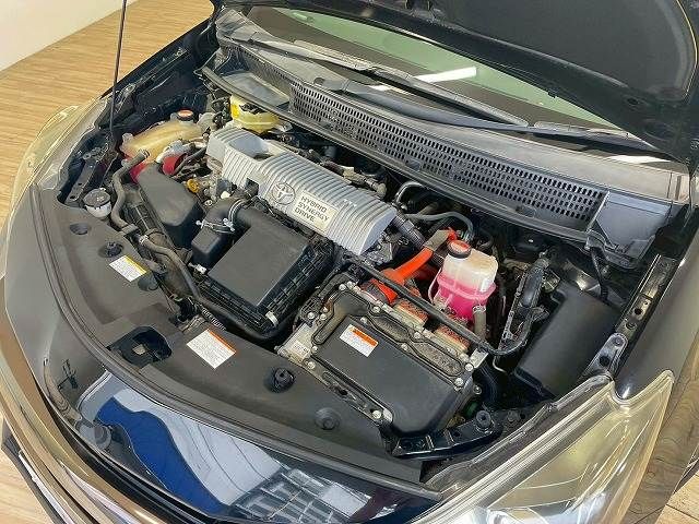 TOYOTA PRIUS ALPHA 2016 Image 31