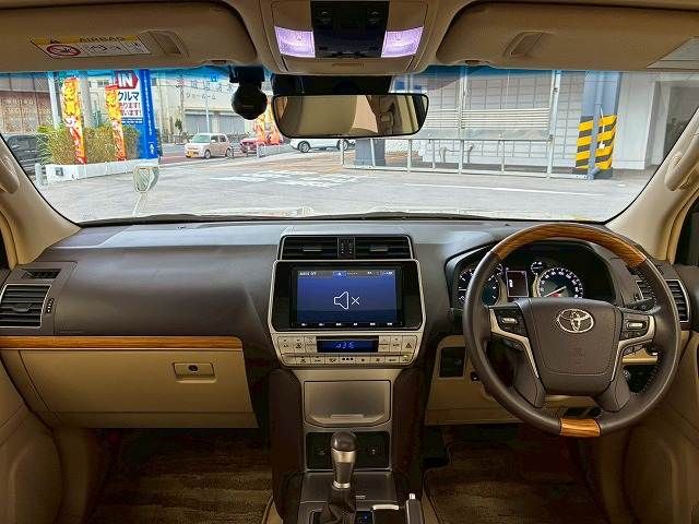 TOYOTA LANDCRUISER PRADO 2022 Image 31