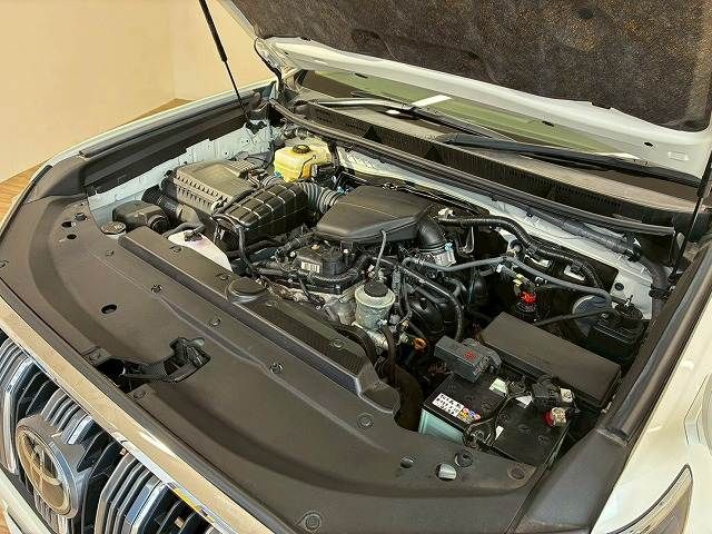 TOYOTA LANDCRUISER PRADO 2022 Image 31