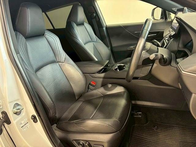 TOYOTA HARRIER HYBRID 2023 Image 31