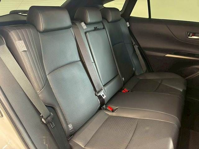 TOYOTA HARRIER HYBRID 2023 Image 31