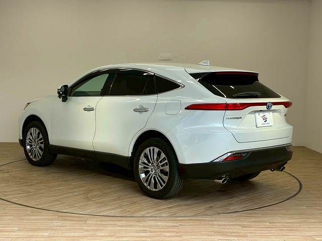 TOYOTA HARRIER HYBRID 2023 Image 31
