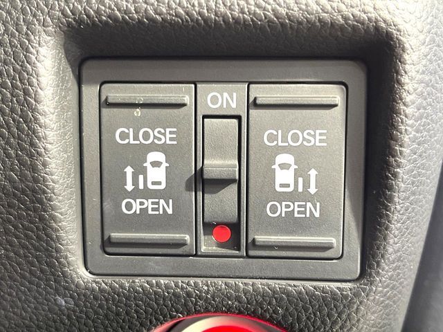 HONDA N BOX CUSTOM 2018 Image 31