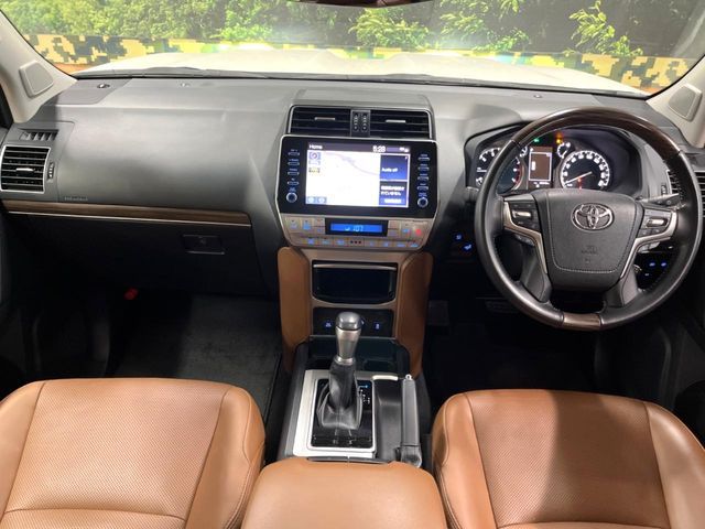 TOYOTA LANDCRUISER PRADO 2022 Image 31