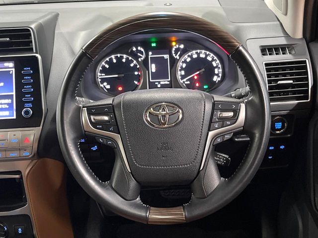 TOYOTA LANDCRUISER PRADO 2022 Image 31