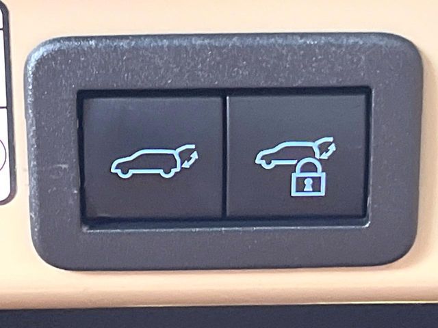 TOYOTA YARIS CROSS HYBRID 2023 Image 31