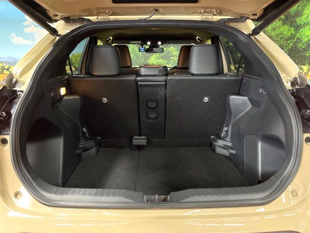 TOYOTA YARIS CROSS HYBRID 2023 Image 31