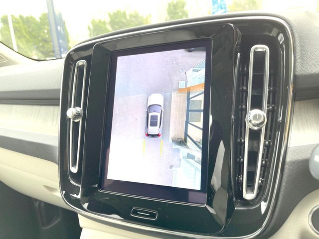 VOLVO XC40 2023 Image 31