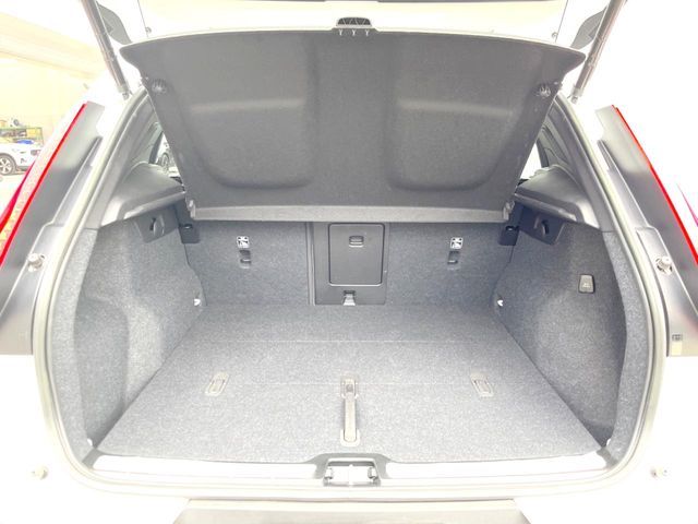 VOLVO XC40 2023 Image 31