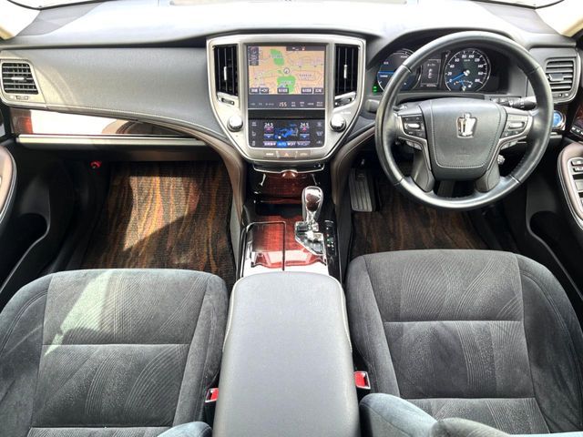 TOYOTA CROWN SEDAN HYBRID 2016 Image 31