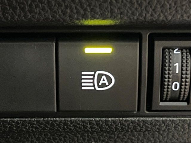 TOYOTA COROLLA CROSS HYBRID 2024 Image 31