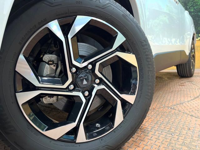 TOYOTA COROLLA CROSS HYBRID 2024 Image 31