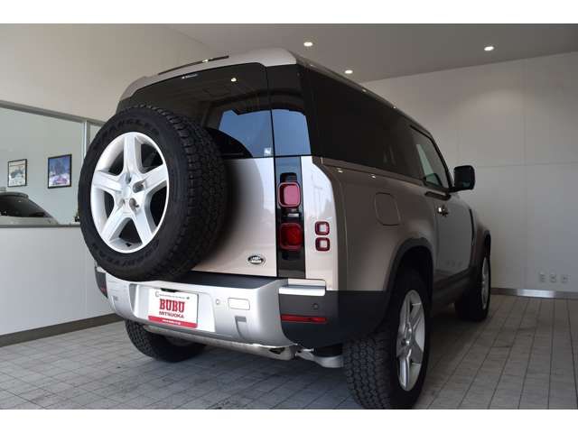 ROVER DEFENDER 2023 Image 31