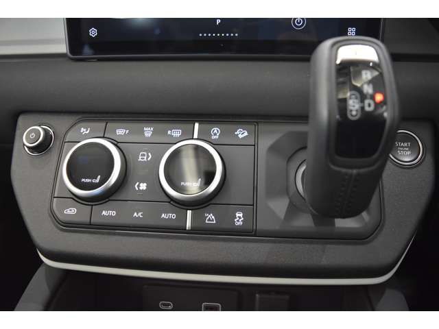 ROVER DEFENDER 2023 Image 31