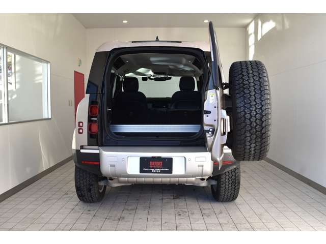 ROVER DEFENDER 2023 Image 31