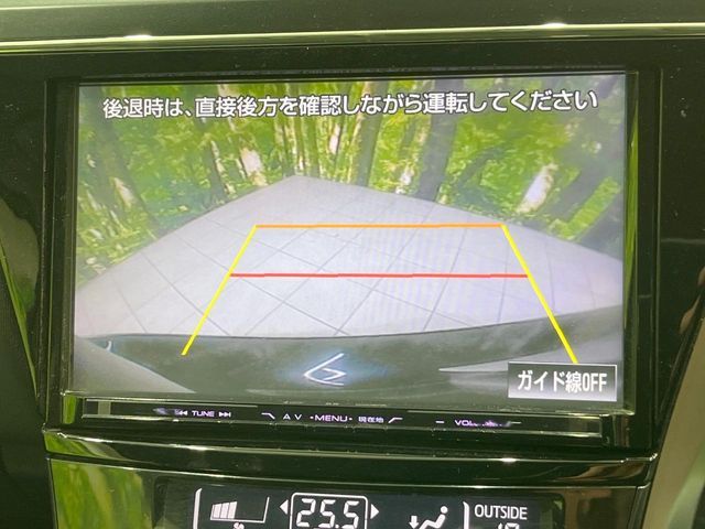 TOYOTA PRIUS ALPHA 2015 Image 31