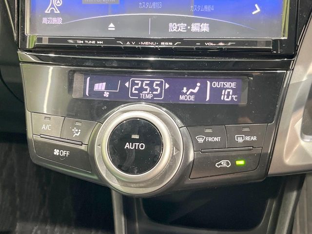 TOYOTA PRIUS ALPHA 2015 Image 31