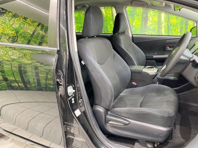 TOYOTA PRIUS ALPHA 2015 Image 31