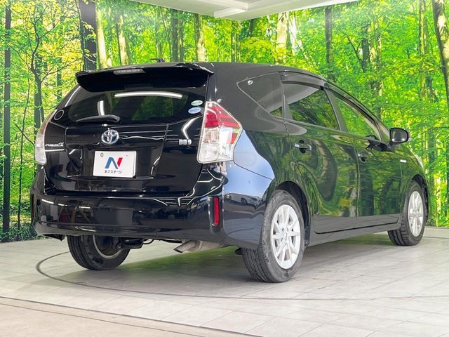 TOYOTA PRIUS ALPHA 2015 Image 31