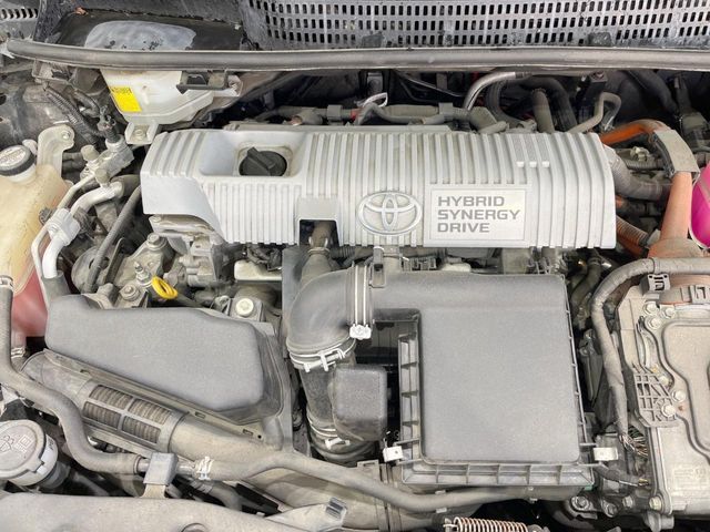 TOYOTA PRIUS ALPHA 2015 Image 31