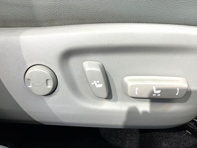 TOYOTA PRIUS 2013 Image 31