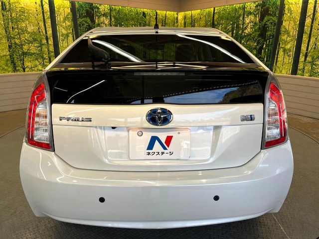 TOYOTA PRIUS 2013 Image 31