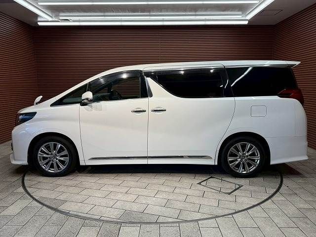 TOYOTA ALPHARD 2017 Image 31