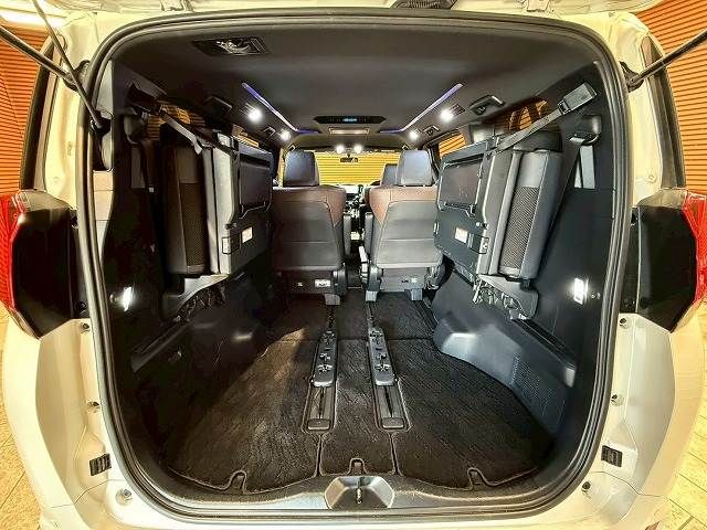 TOYOTA ALPHARD 2017 Image 31