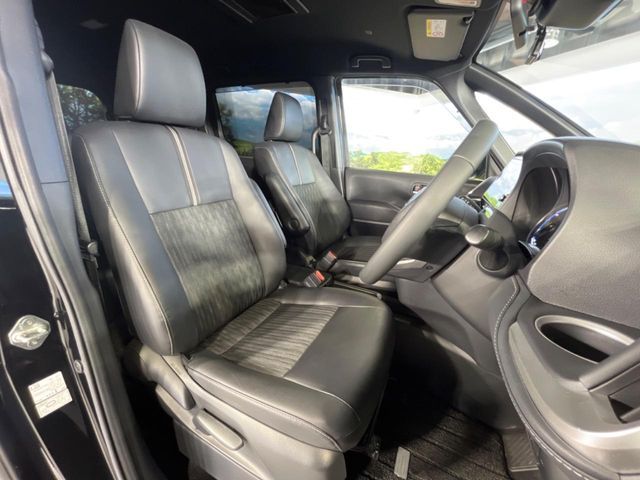 TOYOTA NOAH HYBRID 2023 Image 31