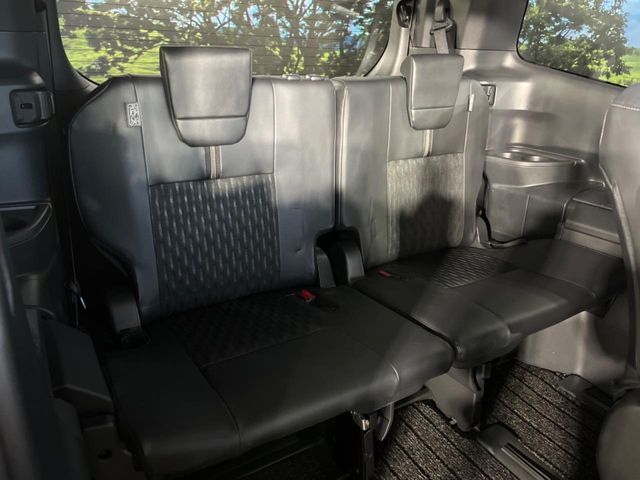 TOYOTA NOAH HYBRID 2023 Image 31