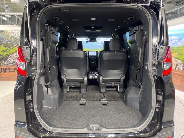 TOYOTA NOAH HYBRID 2023 Image 31