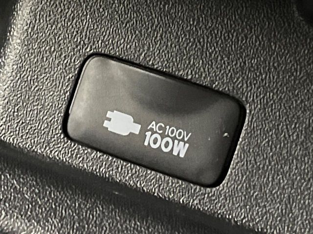 TOYOTA HIACE VAN 4WD 2023 Image 31