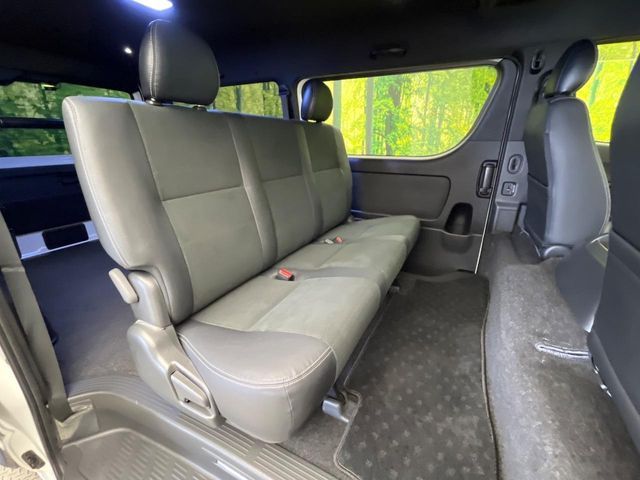 TOYOTA HIACE VAN 4WD 2023 Image 31