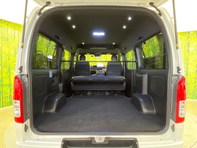 TOYOTA HIACE VAN 4WD 2023 Image 31