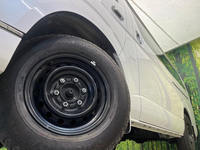 TOYOTA HIACE VAN 4WD 2023 Image 31