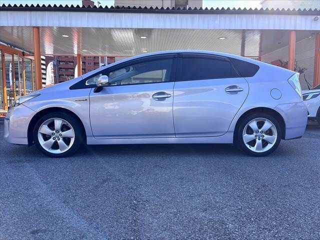 TOYOTA PRIUS 2013 Image 31