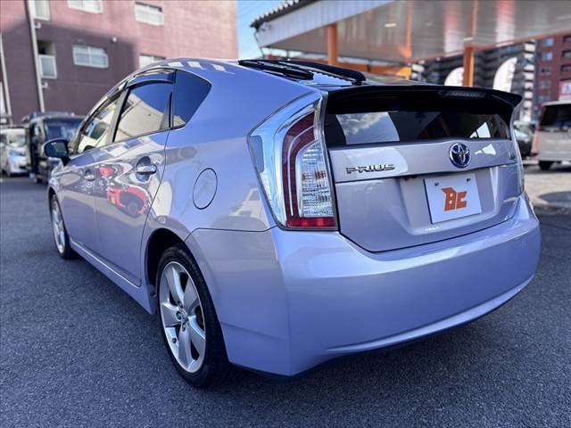 TOYOTA PRIUS 2013 Image 31